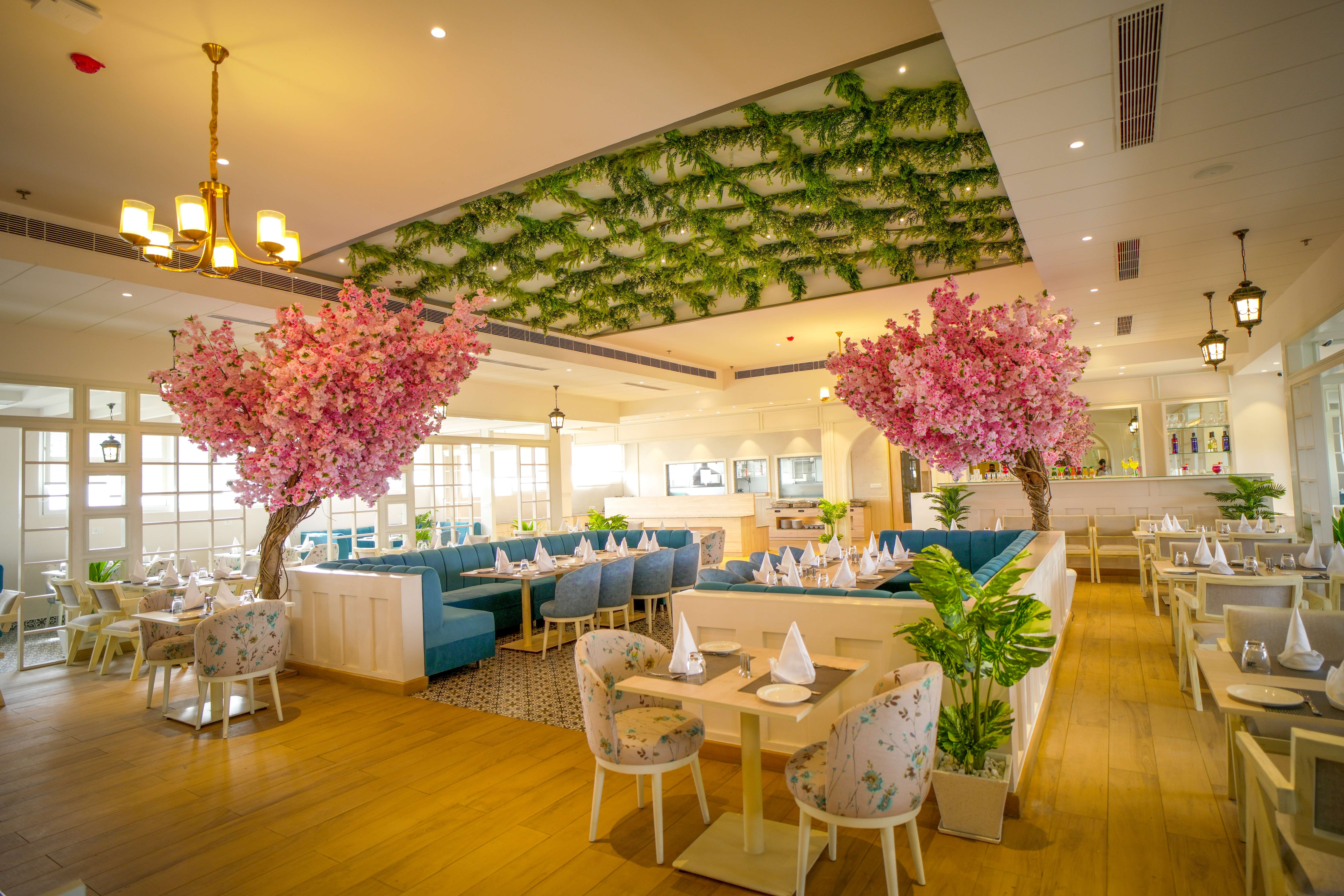 Crescent Restaurant Image 2